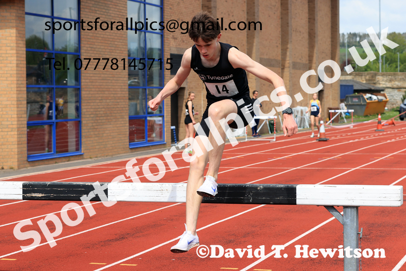 Steeplechase, 2026 Elswick Harriers Event, Wentworth, Hexham. Photo: David T. Hewitson/Sports for All Pics